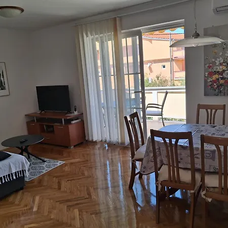 Apartment Antica Rab Town