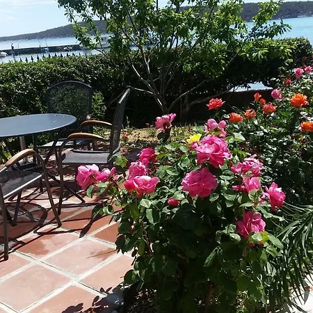 Antica Apartament Rab Town