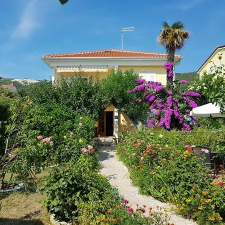 Antica Rab Town